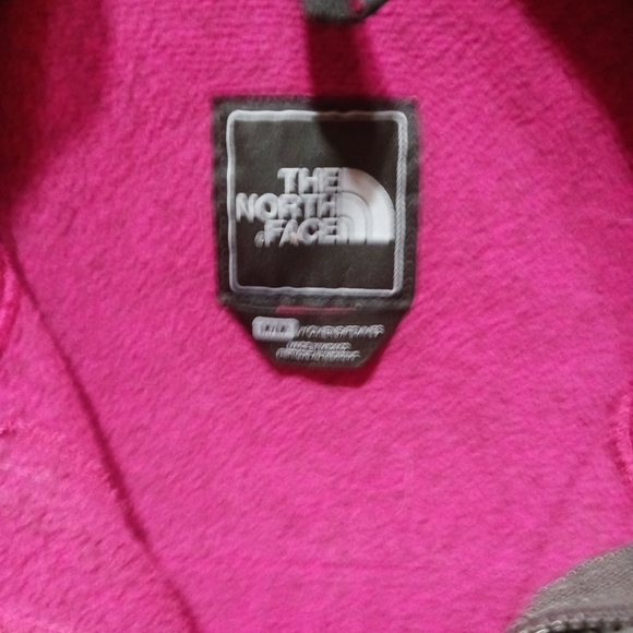 North Face Fleece Magenta and Gray Pullover Jacket - Picture 8 of 9